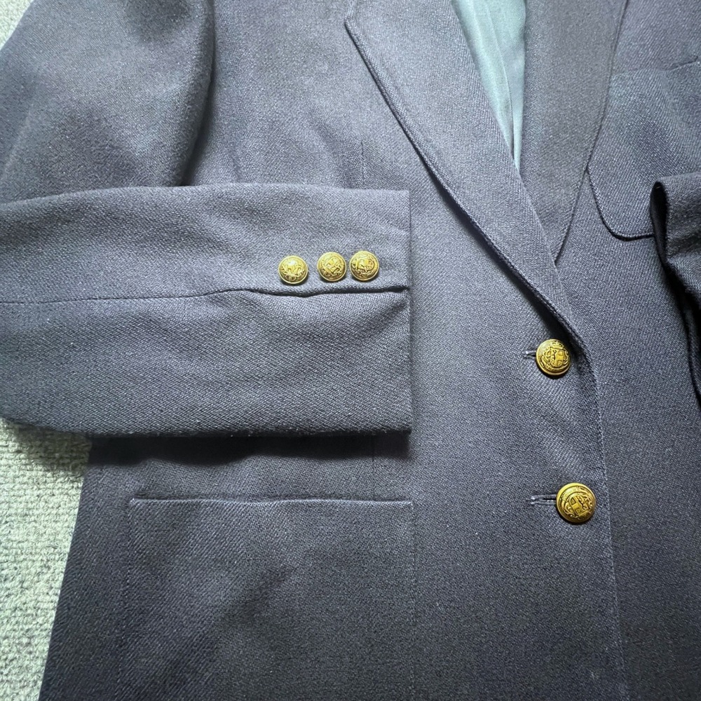 Vintage Navy Blue Wool Blend Blazer Gold Crest Button Preppy Academic 8 Villager - Picture 3 of 8